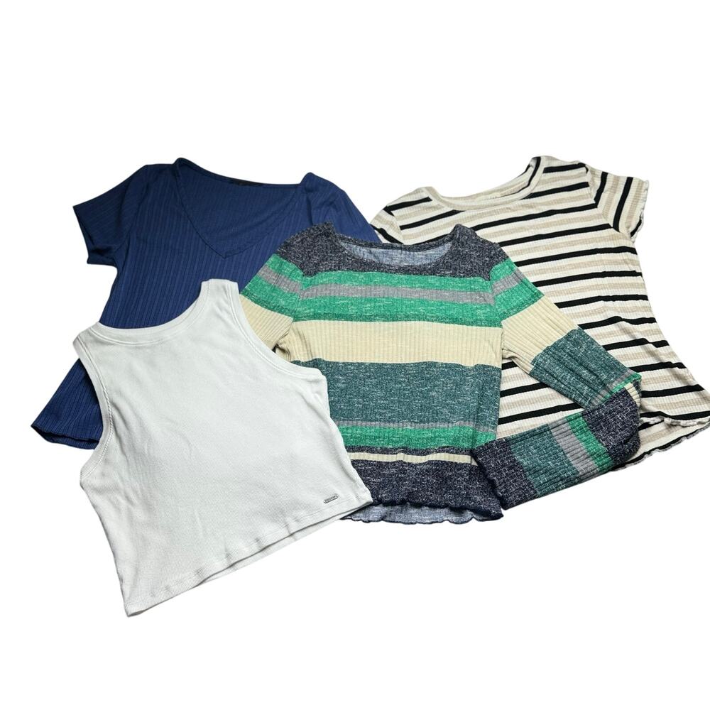Bundle of 4 Women’s Ribbed Tops Large Hollister Occasion Striped Lettuce Edge